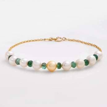 14K Gold Swarnamukta Emerald & Pearl Bracelet with white background